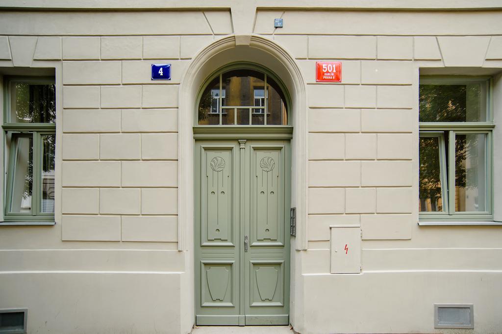 Apartment Gesse Brezinova Praga Zewnętrze zdjęcie