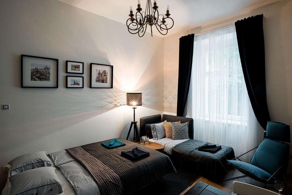 Apartment Gesse Brezinova Praga Zewnętrze zdjęcie