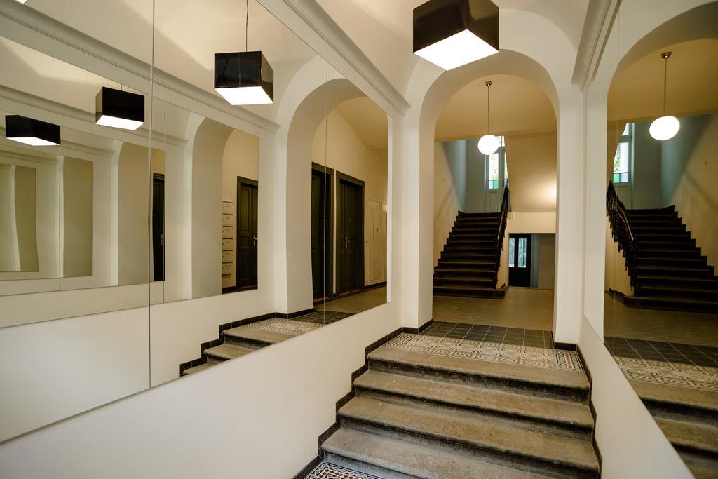 Apartment Gesse Brezinova Praga Zewnętrze zdjęcie