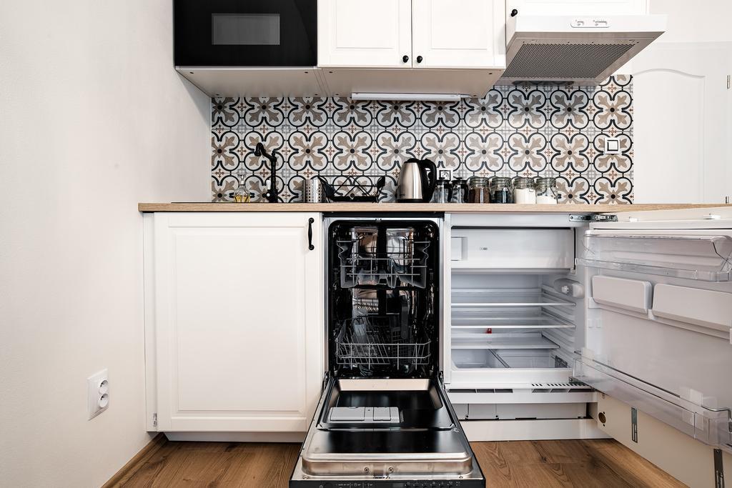 Apartment Gesse Brezinova Praga Zewnętrze zdjęcie